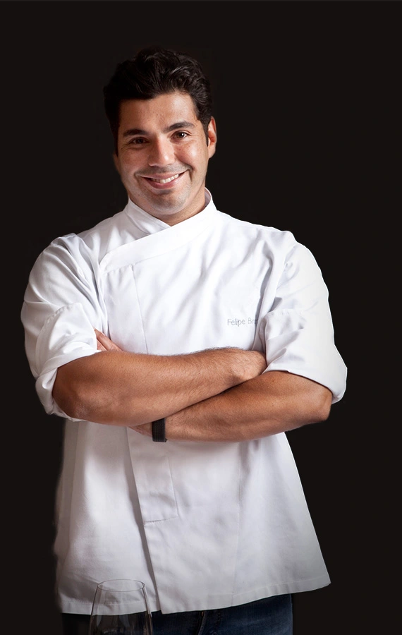 Chef Felipe Bronze.
